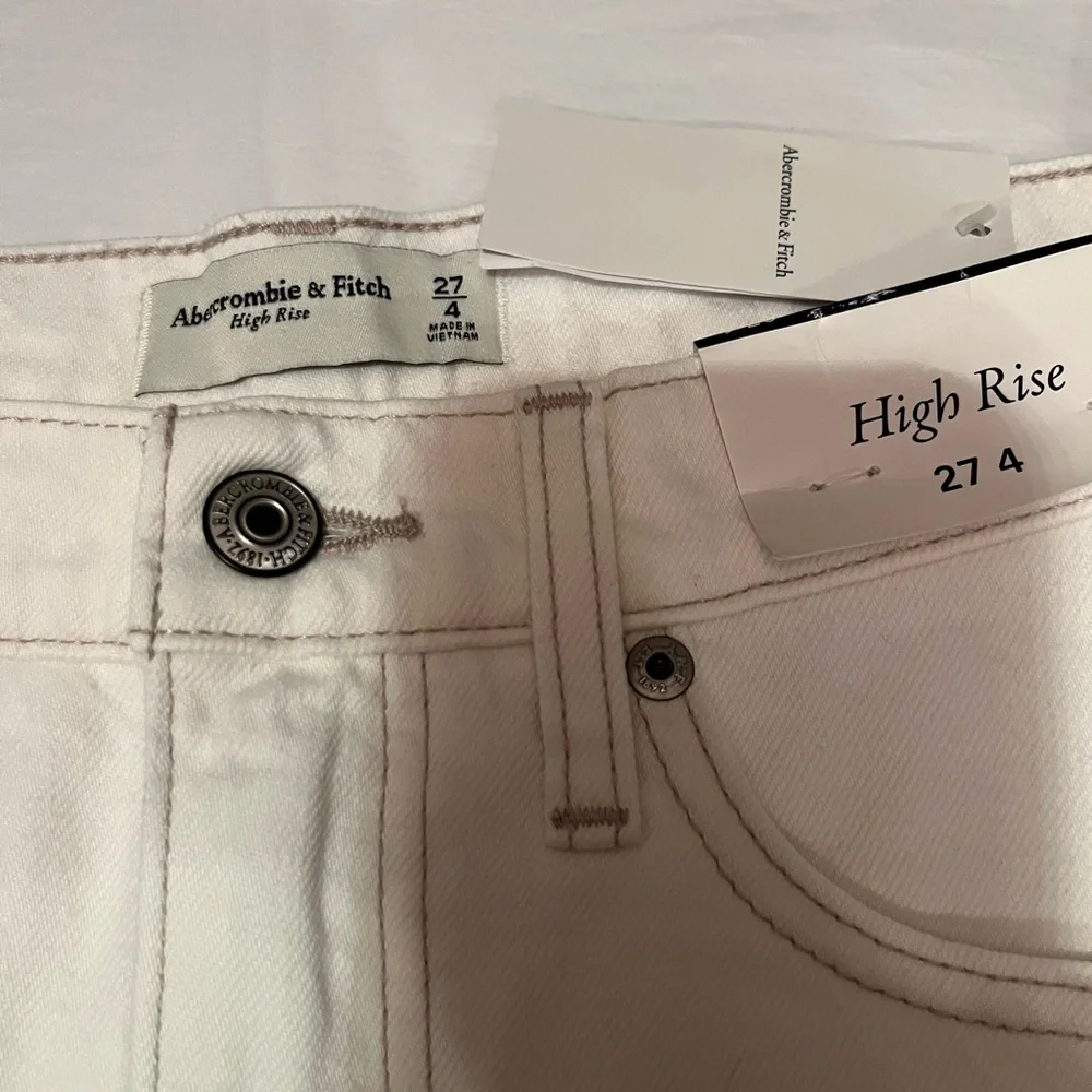 NWT Abercrombie & Fitch size 4 denim midi skirt